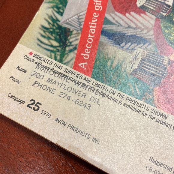 Vintage Avon Catalogs - set of 4. 1969, 1972 and 2 from 1979 Excellent condition - Picture 13 of 14